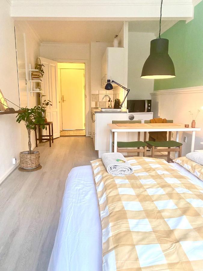 En Lille Hel Lejlighed I Midtbyen - Centralt, Hyggelig Og Taet Pa Alt! Randers Exteriör bild