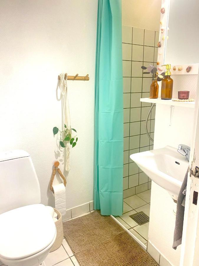En Lille Hel Lejlighed I Midtbyen - Centralt, Hyggelig Og Taet Pa Alt! Randers Exteriör bild